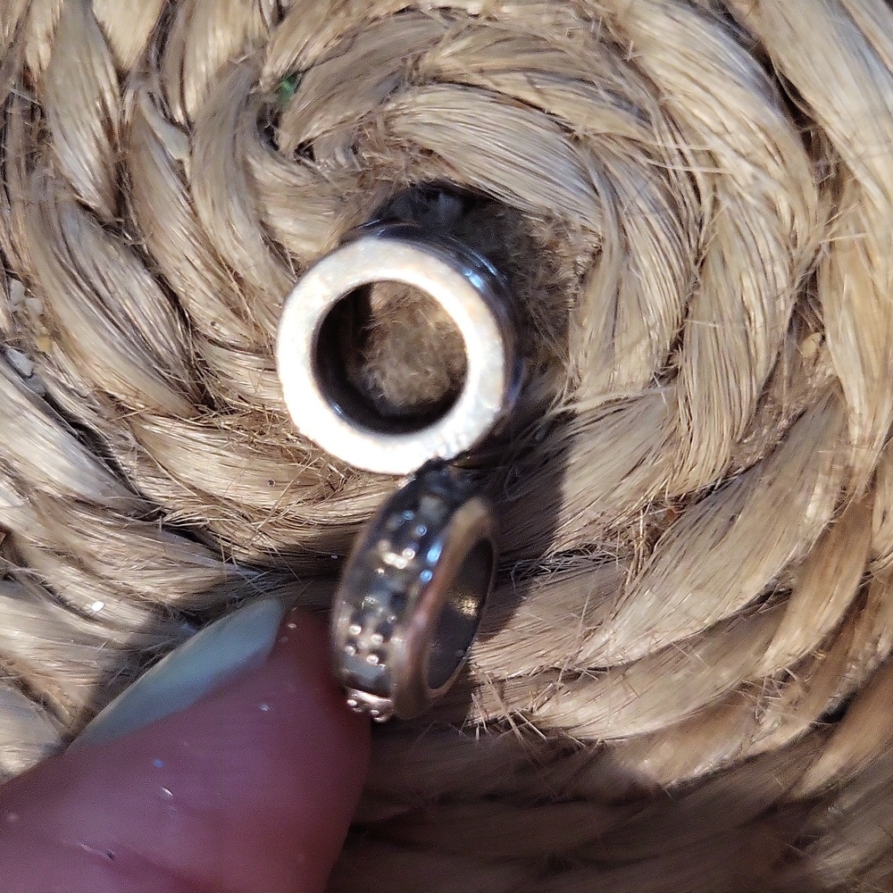 Elegant Brighton Silver Charm Beads - Picture 2 of 2